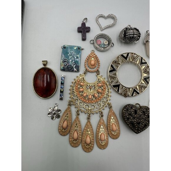 Pendants Lot Bulk Jewelry Making Mixed Styles Charms Vintage Modern Reuse Craft - Picture 2 of 9